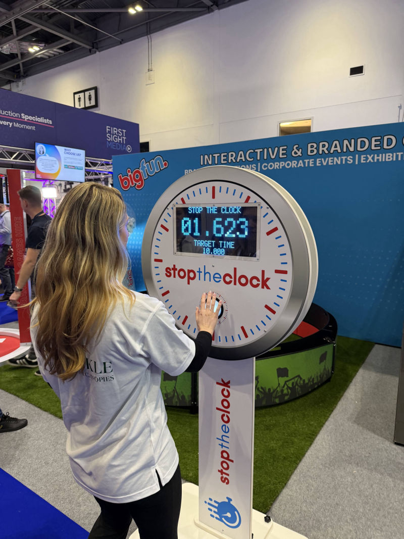 Person using the Stop the Clock at a expedition show